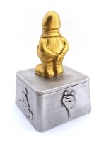 Dick Of The Year – Esprili Masaüstü Ödül Heykeli Model 4 - Görsel 4